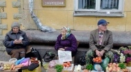 На рынках Симферополя выделят специальные места для пенсионеров-огородников